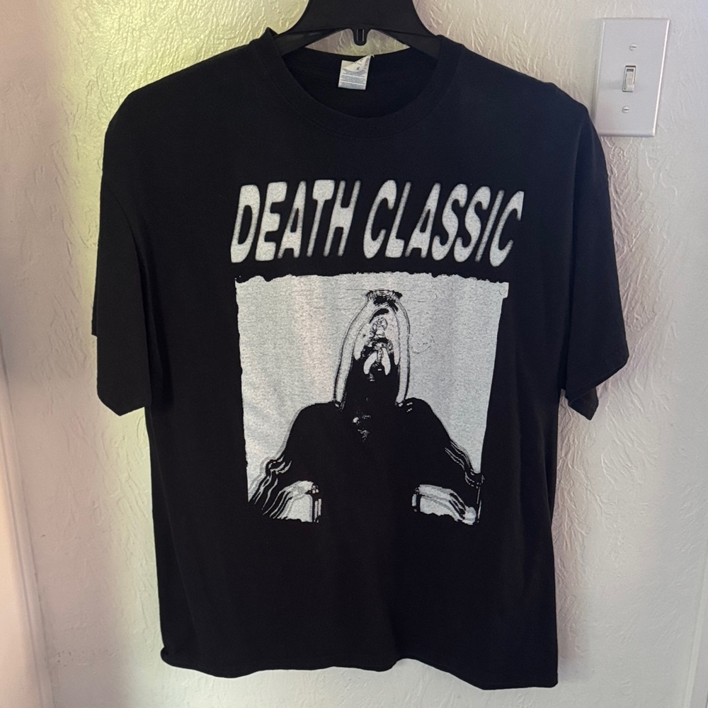 Gildan Black Graphic Tee with Bold Design